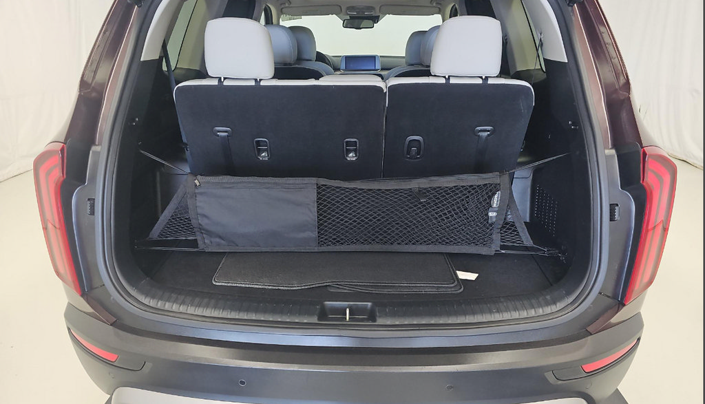 Used 2022 Kia Telluride EX w/ EX Premium Package FWD image 17