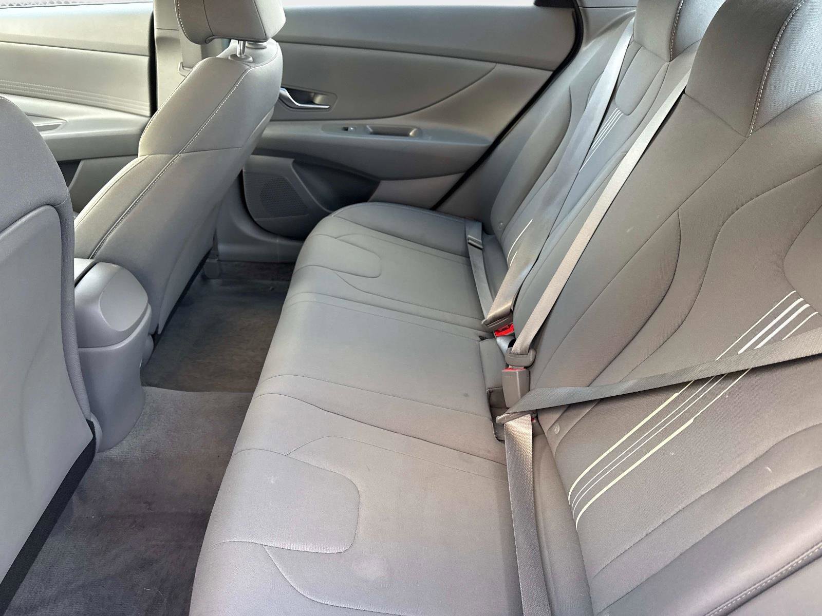 Used 2023 Hyundai Elantra SEL w/ Cargo Package image 13