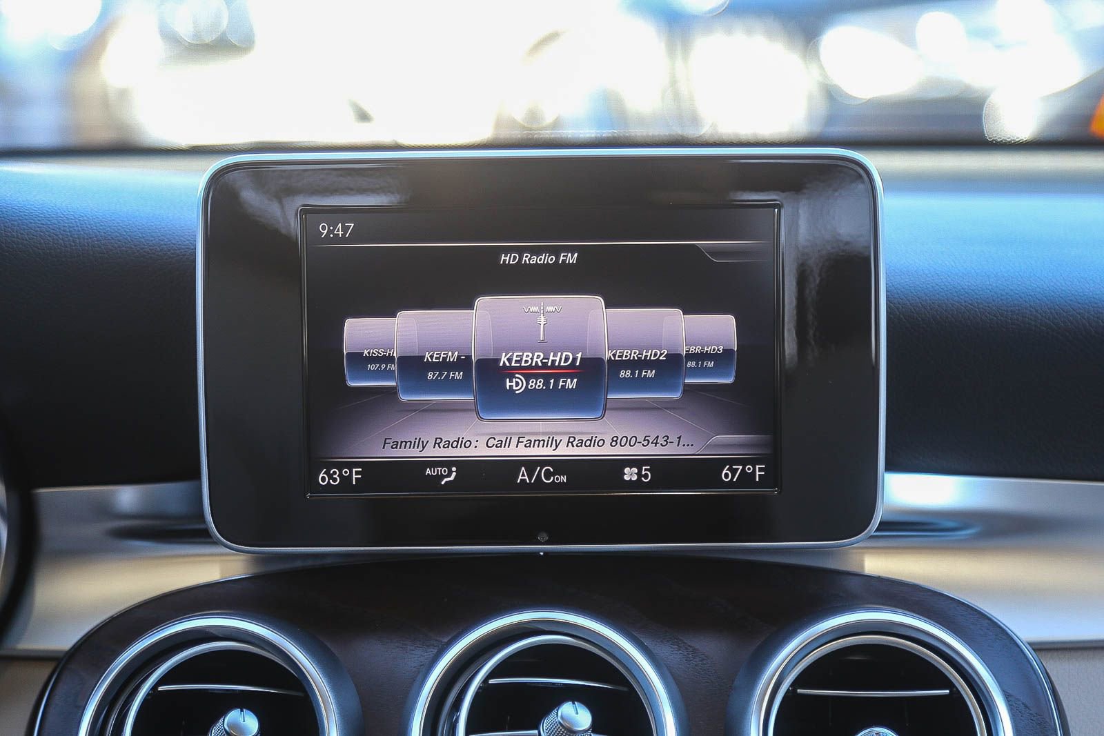 Used 2018 Mercedes-Benz GLC 300 4MATIC image 13