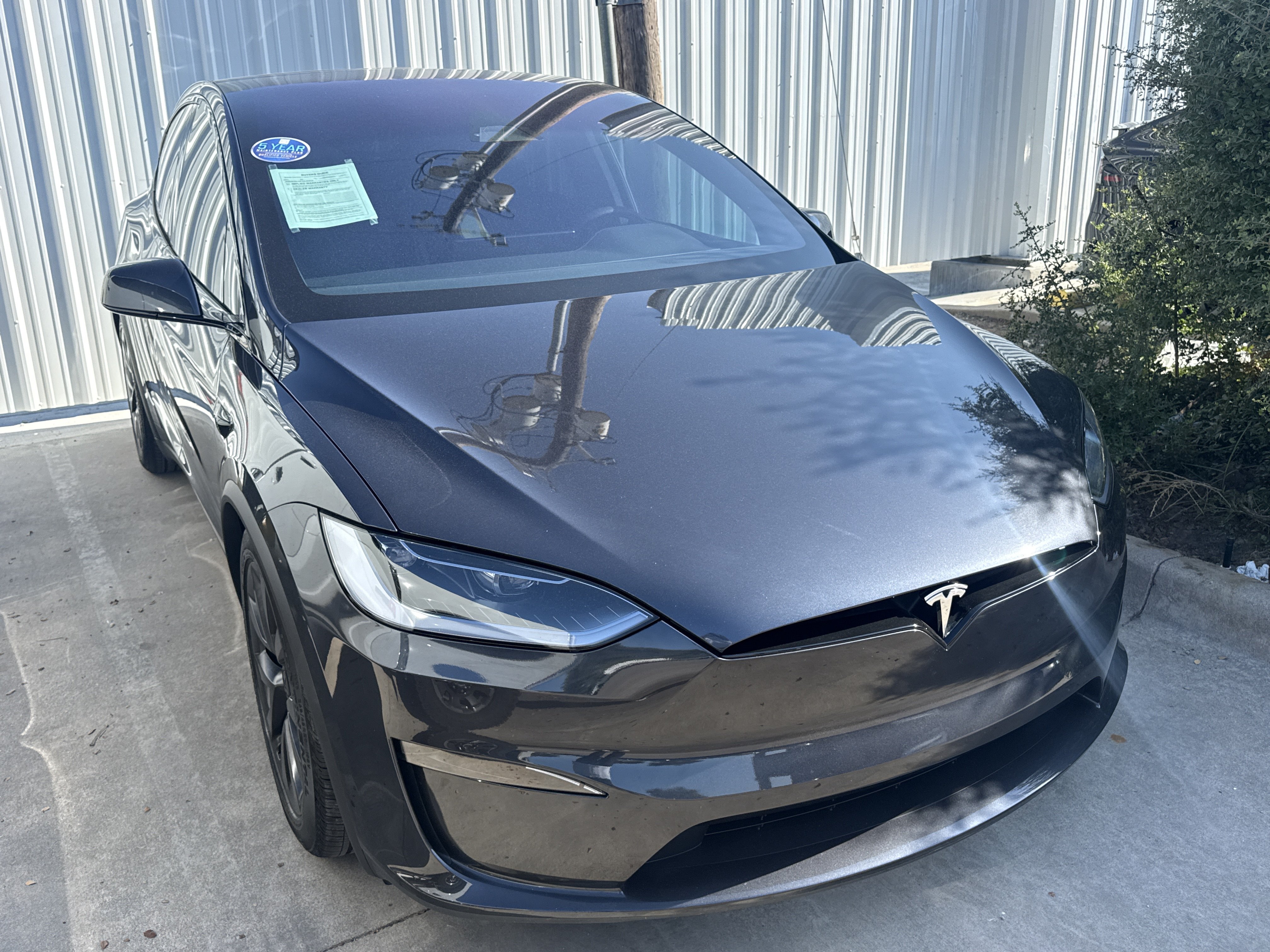 Used 2025 Tesla Model X AWD/4WD image 1