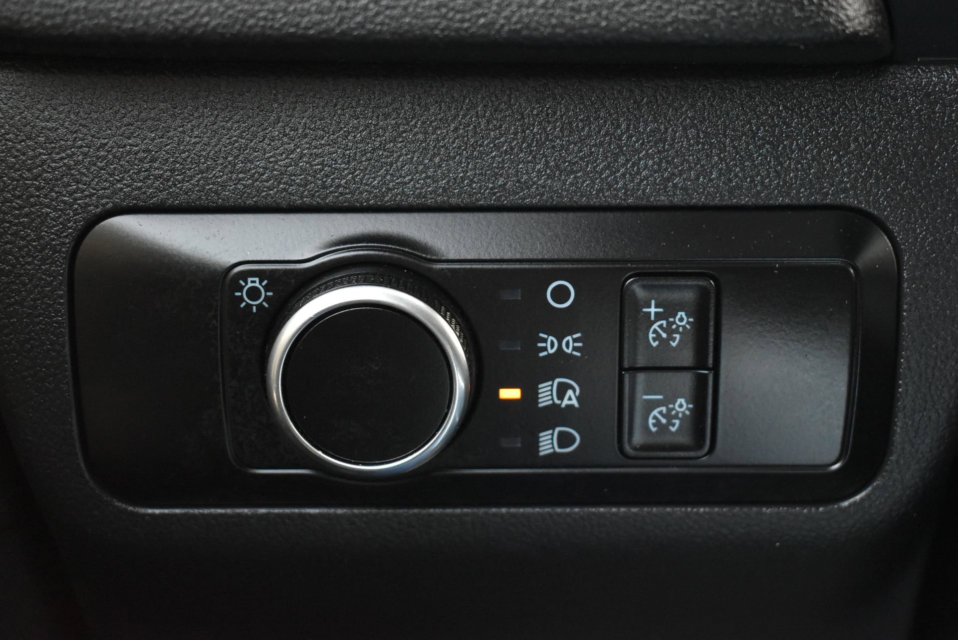 Used 2025 Ford Escape ST-Line image 17