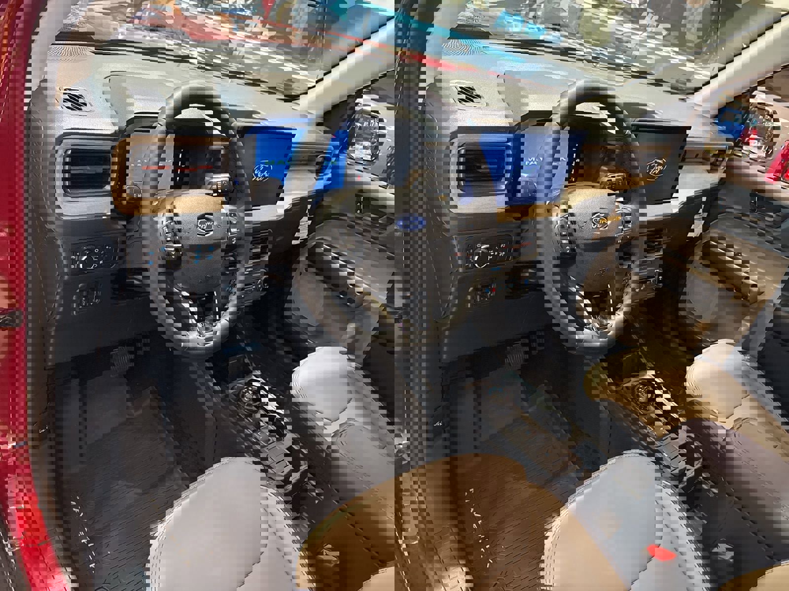 New 2026 Ford Maverick Lariat w/ 4K Tow Package image 8