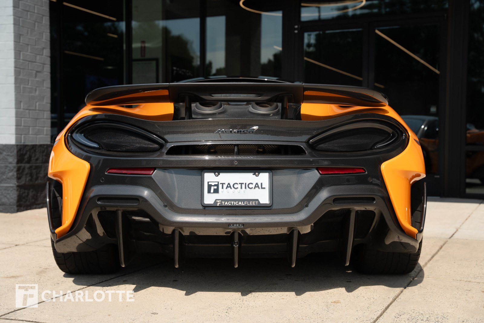 Used 2019 McLaren 600LT RWD image 17