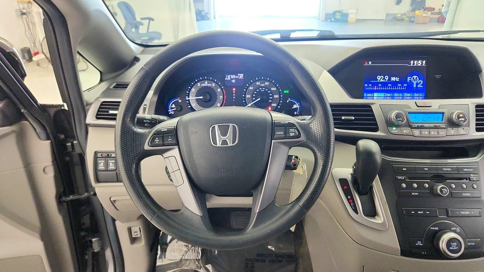 Used 2012 Honda Odyssey EX image 24