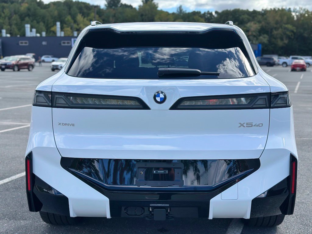 New 2027 BMW X5 xDrive40i w/ M Sport Professional Package AWD/4WD image 5