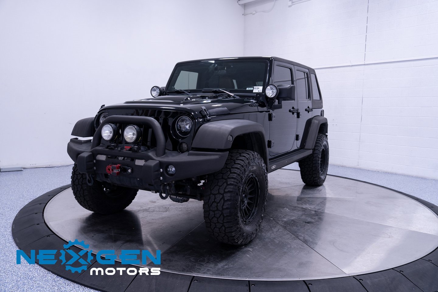 Used 2011 Jeep Wrangler Unlimited Rubicon image 34
