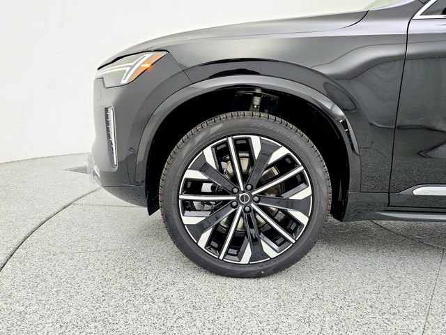 New 2026 Volvo XC90 B6 Plus w/ Protection Package Premier image 30