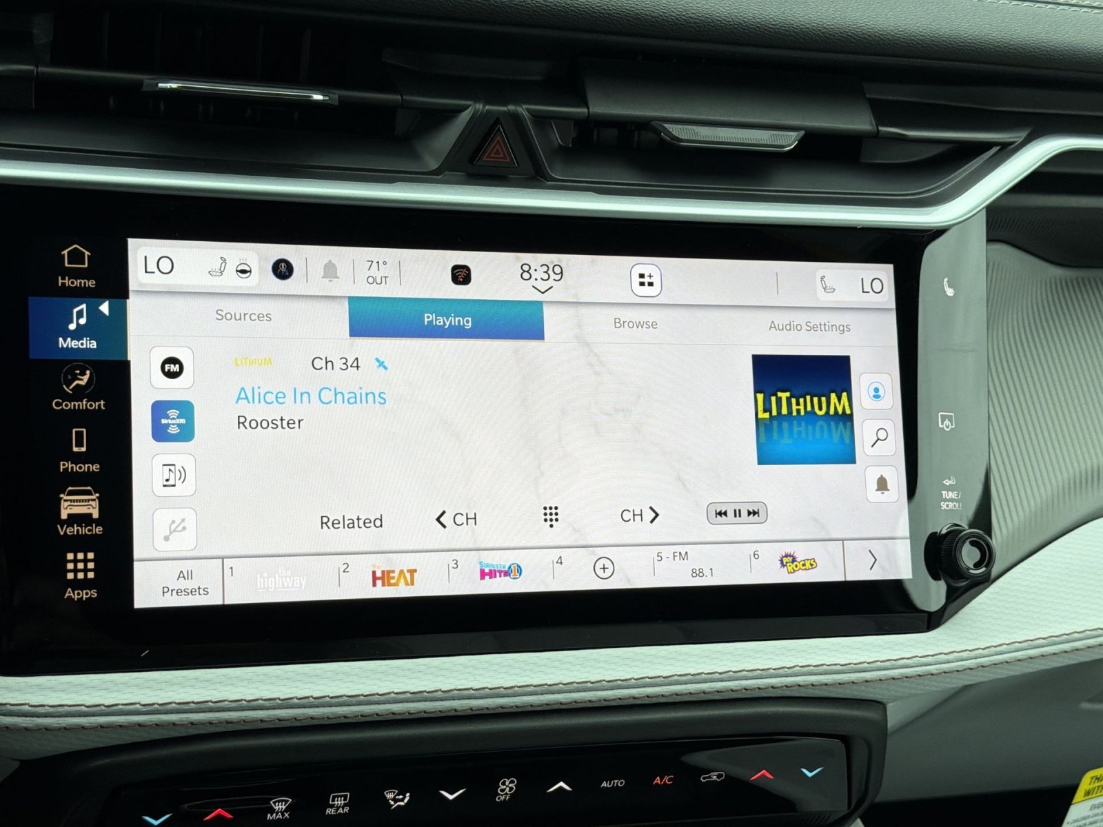 New 2026 Jeep Cherokee Limited AWD/4WD image 18