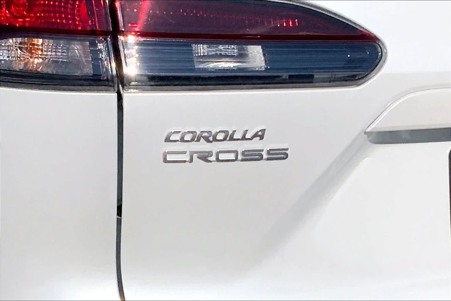 New 2026 Toyota Corolla Cross LE FWD image 17