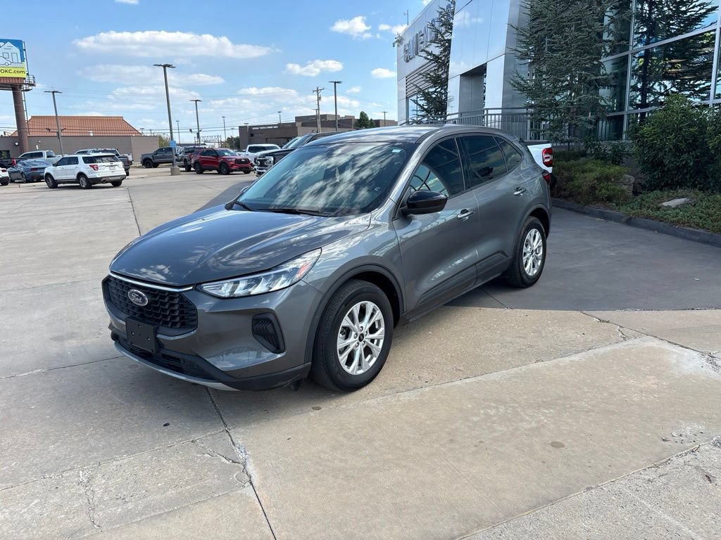 Used 2025 Ford Escape Active FWD image 7
