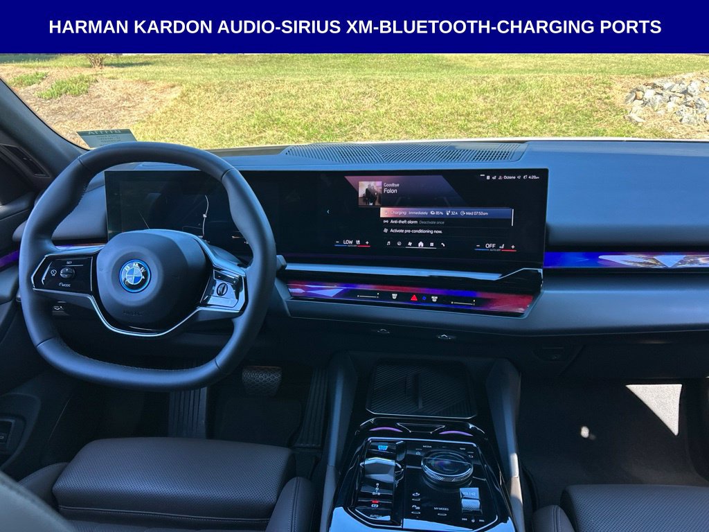 Used 2024 BMW i5 eDrive40i w/ M Sport Package RWD image 13