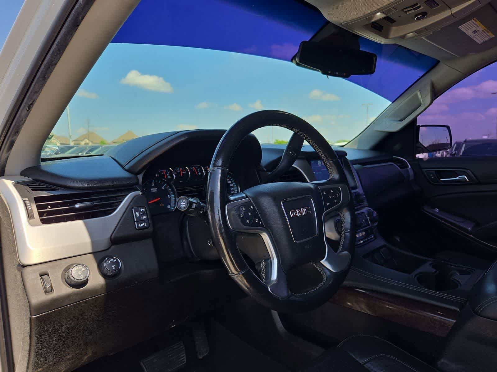 Used 2019 GMC Yukon SLT AWD/4WD image 2