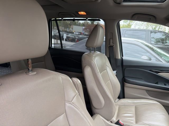 Used 2016 Honda Pilot Elite image 9