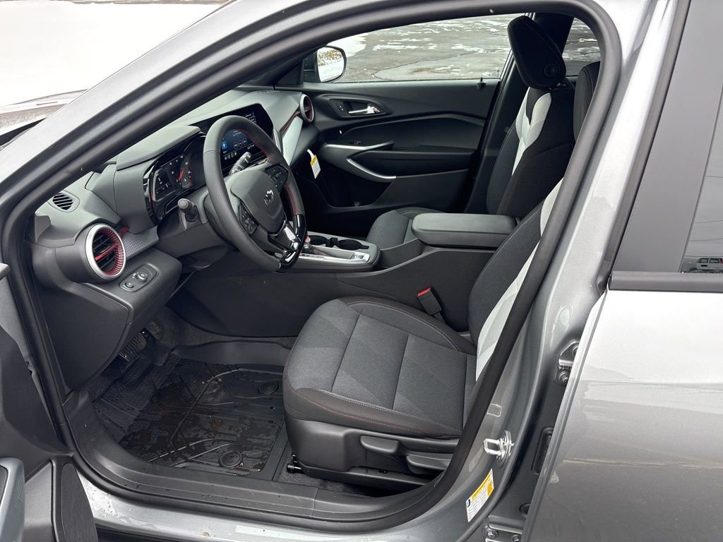 New 2026 Chevrolet Trax RS w/ Driver Confidence Package image 13