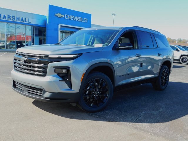 New 2026 Chevrolet Traverse LT w/ Midnight/Sport Edition image 2