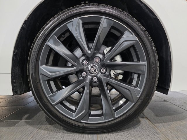 Used 2025 Toyota Corolla SE w/ Convenience Package image 25