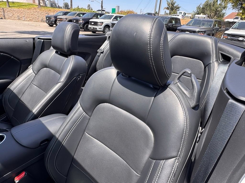 Used 2025 Ford Mustang GT Premium RWD image 19