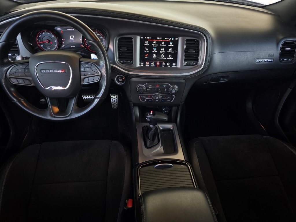 Used 2022 Dodge Charger R/T w/ Plus Group RWD image 13
