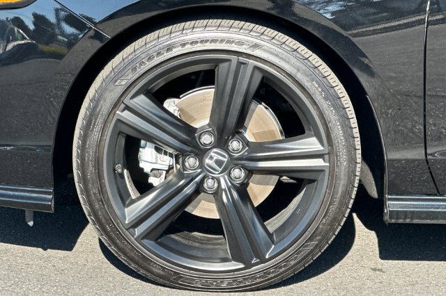 Used 2025 Honda Accord Sport image 28