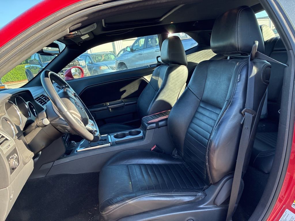 Used 2012 Dodge Challenger SXT Plus RWD image 10