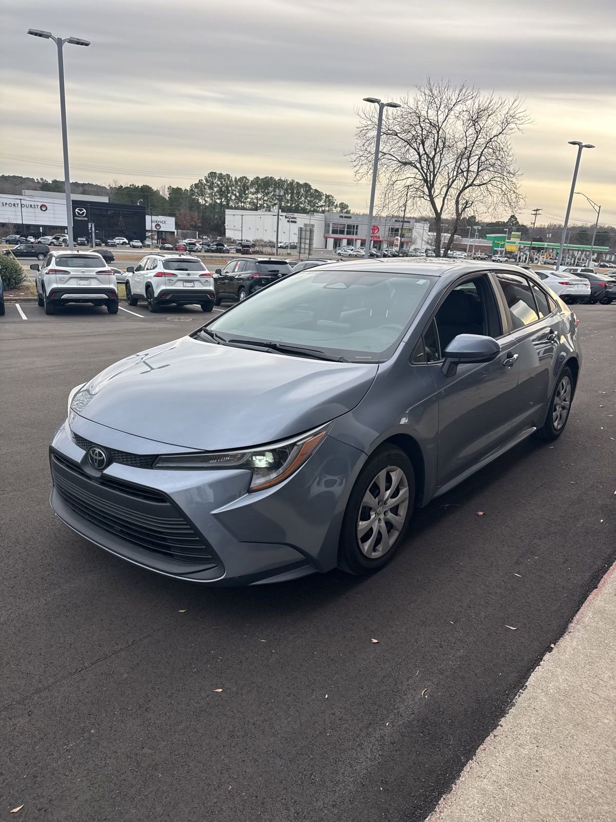 Used 2023 Toyota Corolla LE image 9