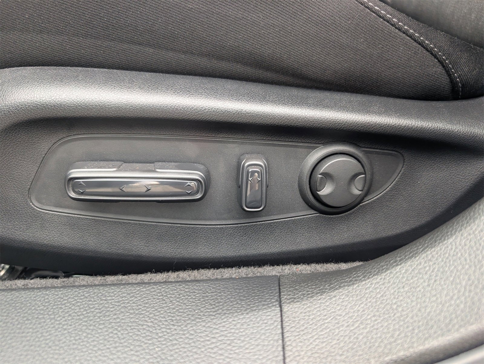 Used 2025 Honda Accord SE image 15