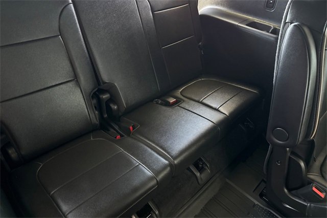 Used 2022 Chevrolet Traverse Premier w/ LPO, Floor Liner Package image 18