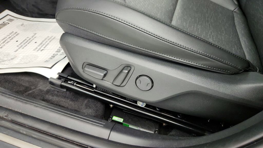 Used 2024 Kia Niro Wave w/ Wave Preserve Package image 12