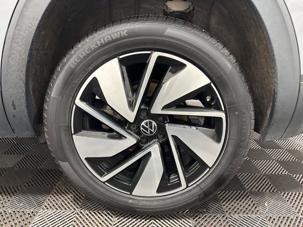 Used 2025 Volkswagen Atlas SE AWD/4WD image 33