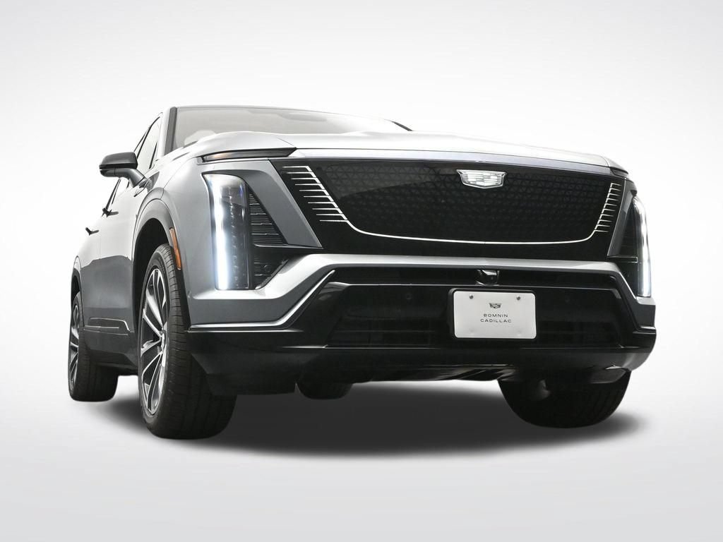 Used 2026 Cadillac Vistiq Luxury w/ LPO, Floor Liner Package AWD/4WD image 30