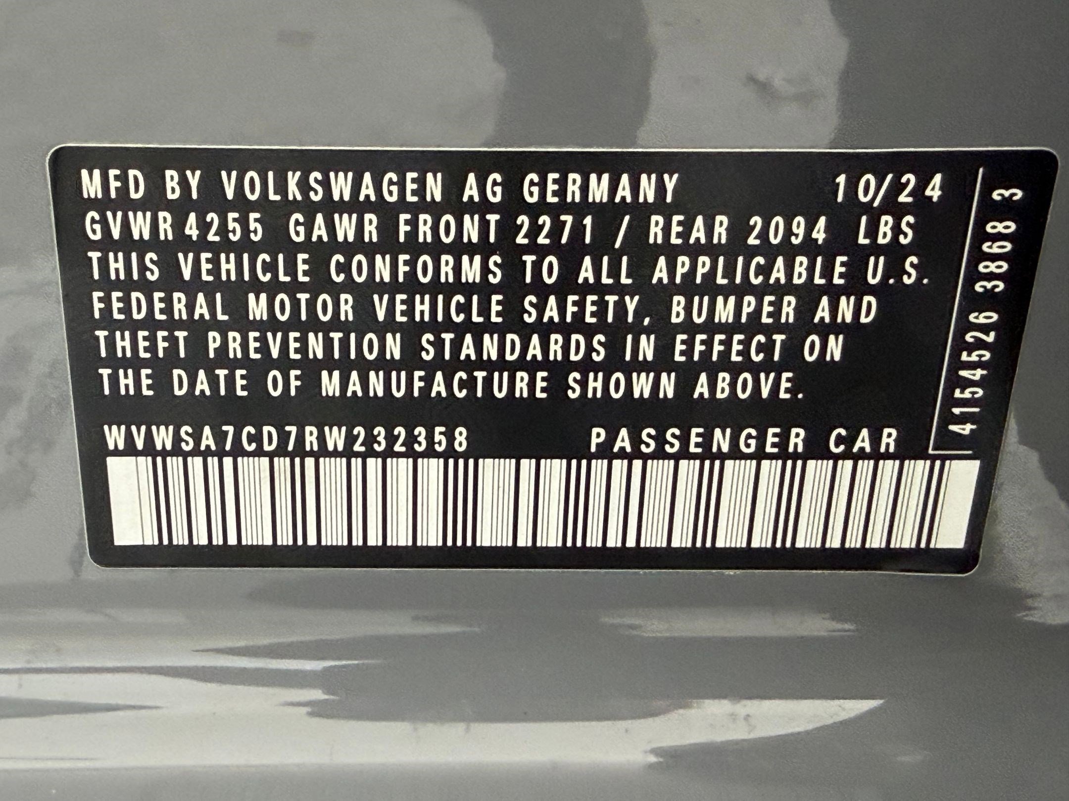 Used 2024 Volkswagen GTI SE w/ MDO Package image 22