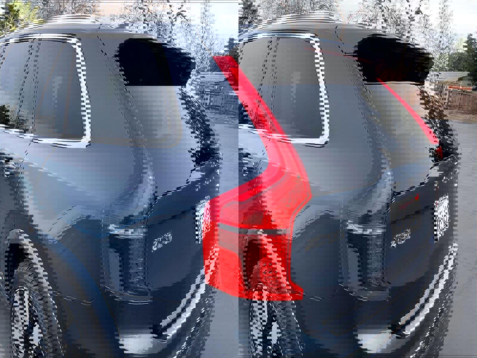 Used 2023 Volvo XC90 T8 Ultimate w/ Protection Package Premier image 33