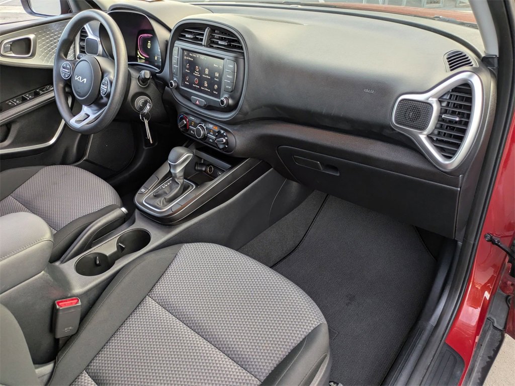 Used 2024 Kia Soul LX w/ Option Group 015 image 29