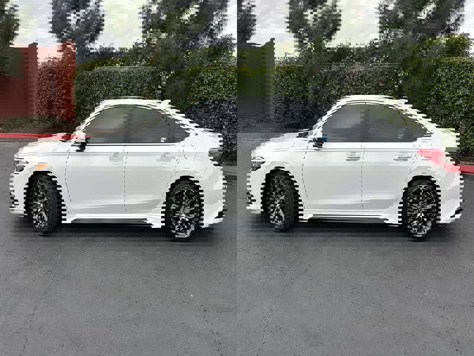 Used 2023 Honda Civic Touring image 3