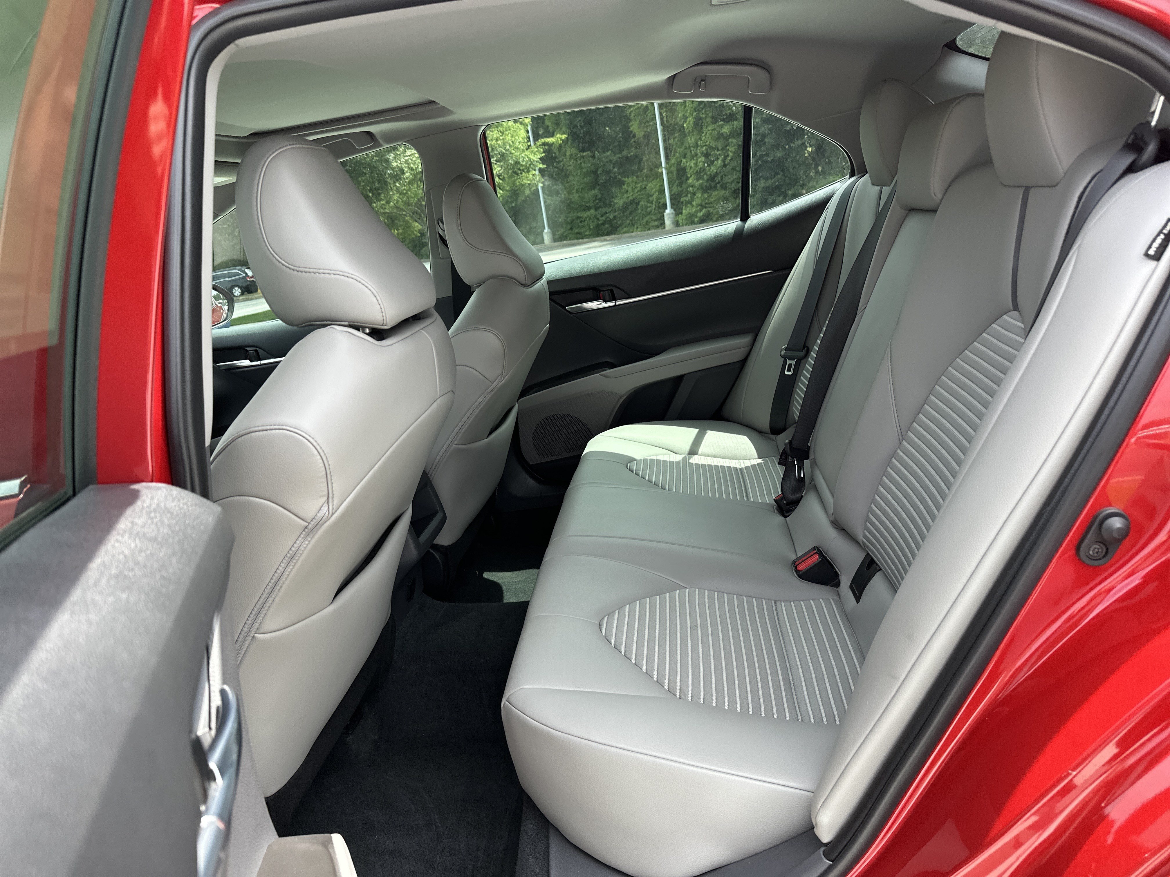 Certified 2022 Toyota Camry SE FWD image 31