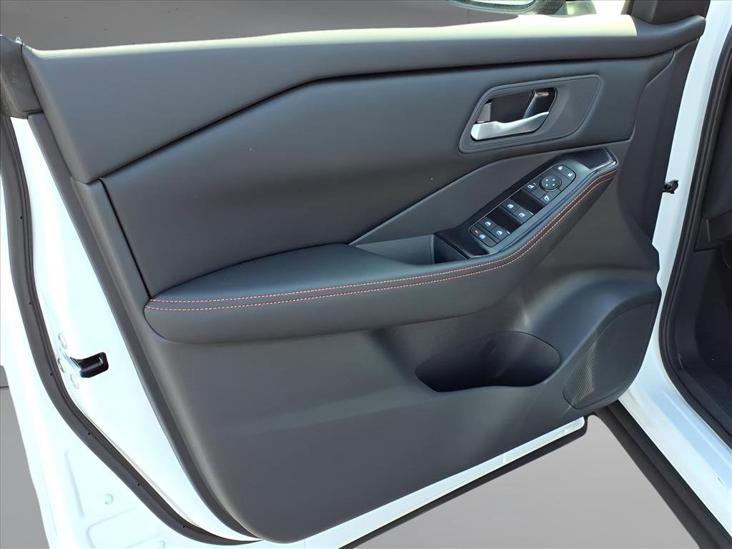 New 2026 Nissan Rogue SV image 5