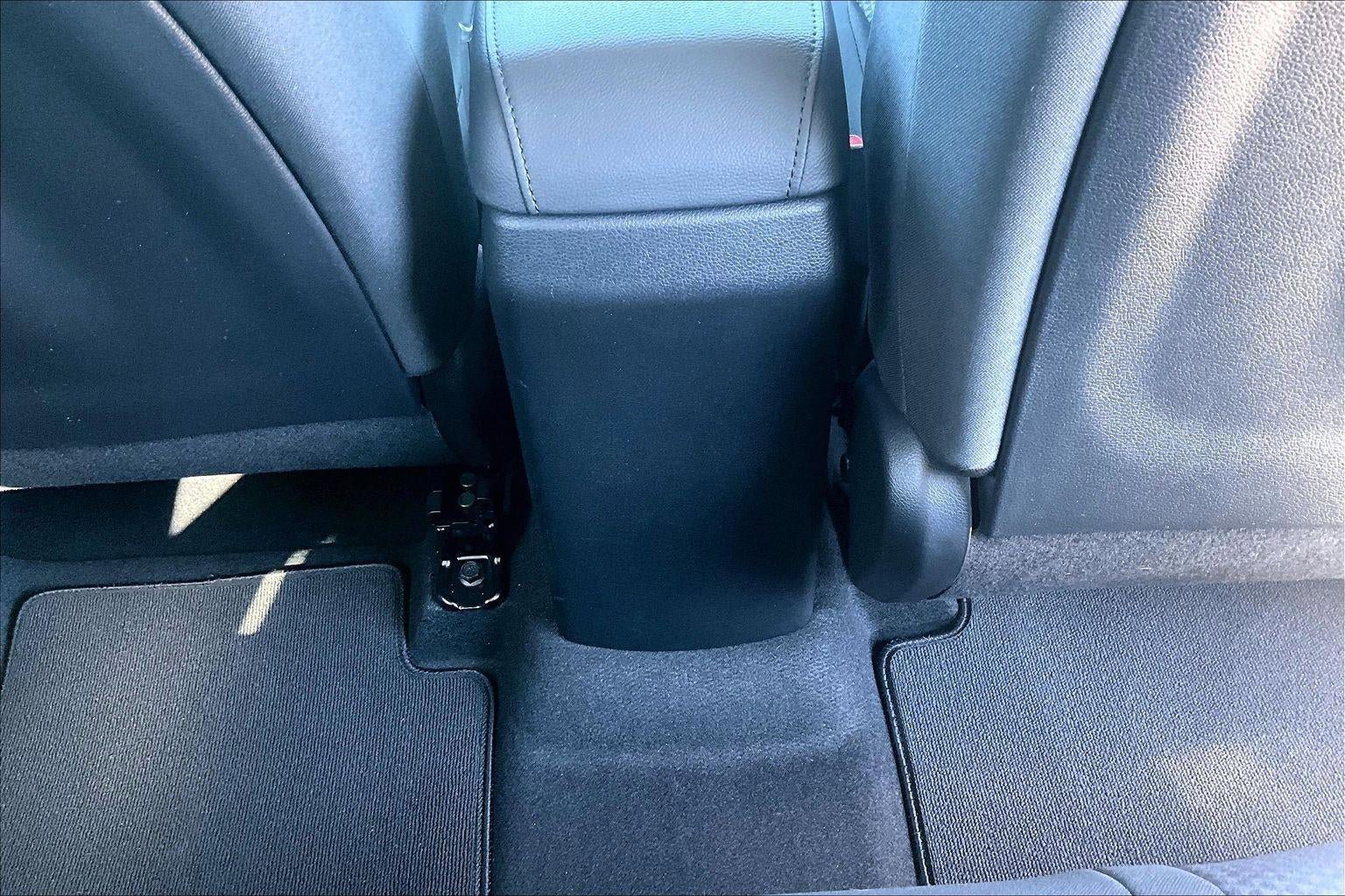 Used 2025 Kia Soul LX w/ LX Technology Package FWD image 10