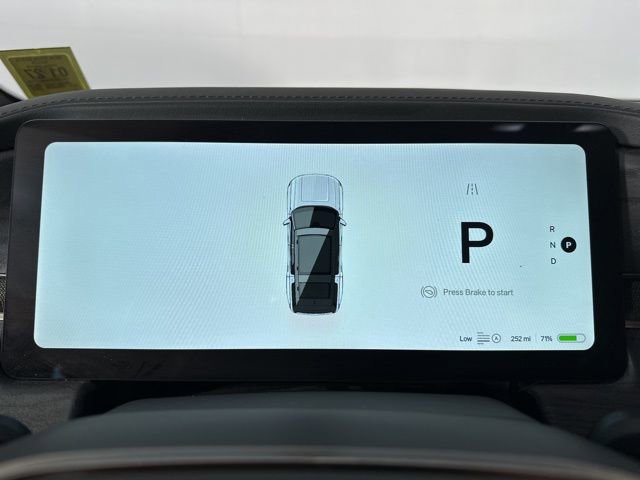 Used 2024 Rivian R1S Adventure image 17