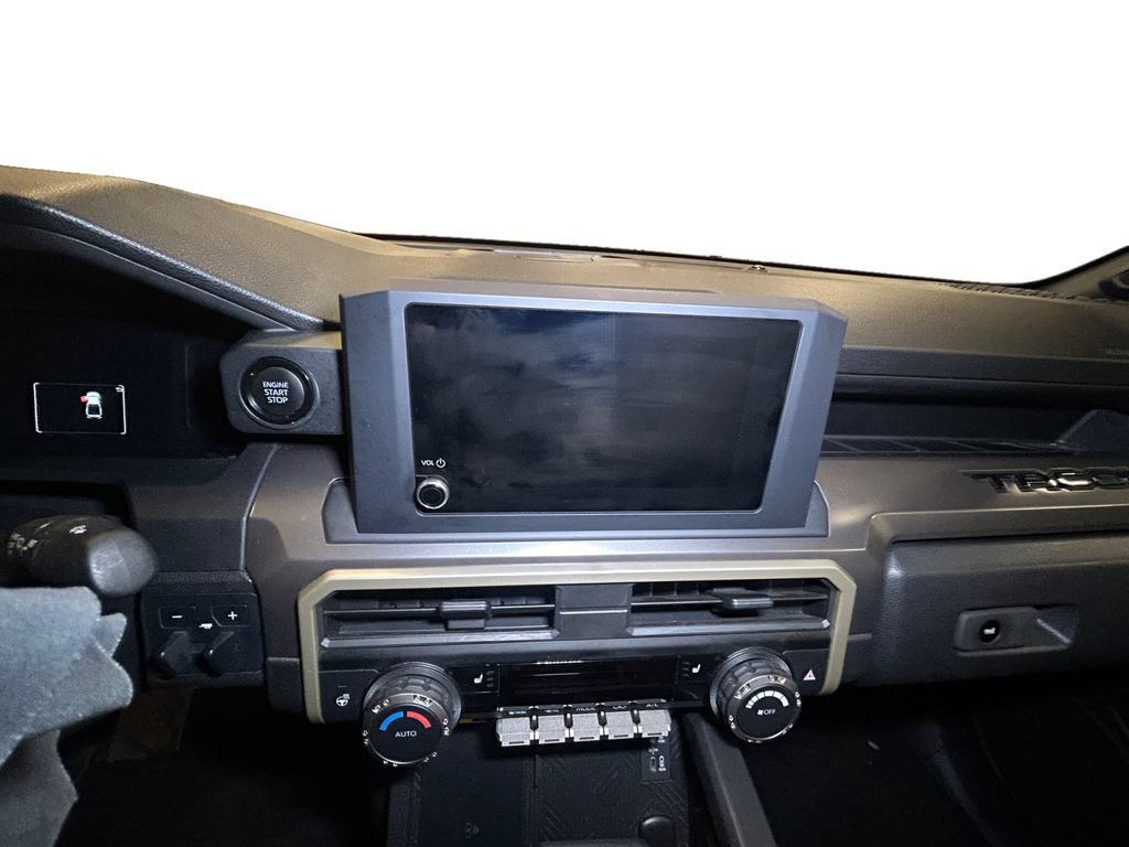 Used 2024 Toyota Tacoma SR5 AWD/4WD image 10