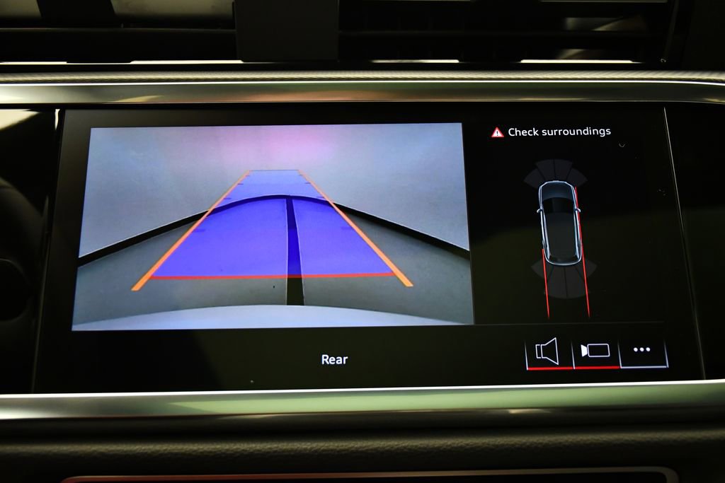 Used 2025 Audi Q3 2.0T Premium w/ Convenience Package image 28