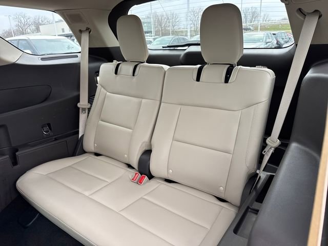 Used 2020 Ford Explorer Platinum w/ Premium Technology Package image 10