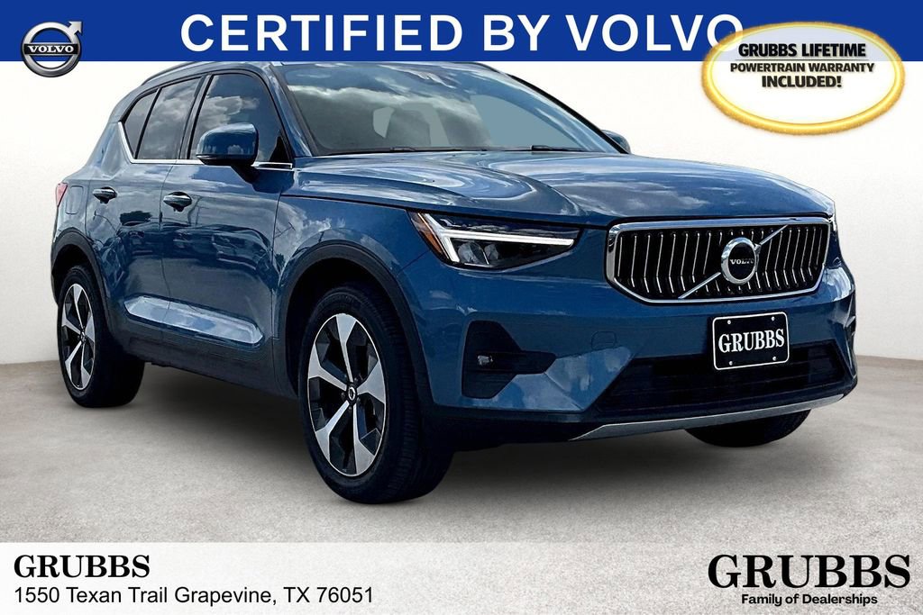 Used 2023 Volvo XC40 B5 Plus w/ Protection Package Premier image 1