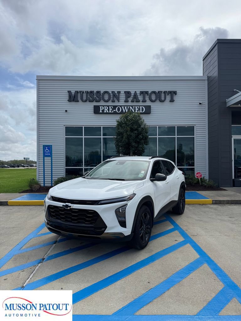 Used 2025 Chevrolet Trax ACTIV w/ Driver Confidence Package