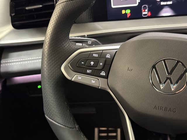 New 2026 Volkswagen Tiguan SE R-Line AWD/4WD image 30