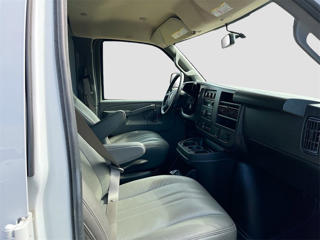 Used 2024 Chevrolet Express 2500 w/ Driver Convenience Package image 23