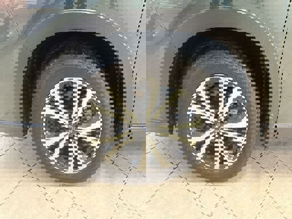 Used 2024 Subaru Forester Limited image 15