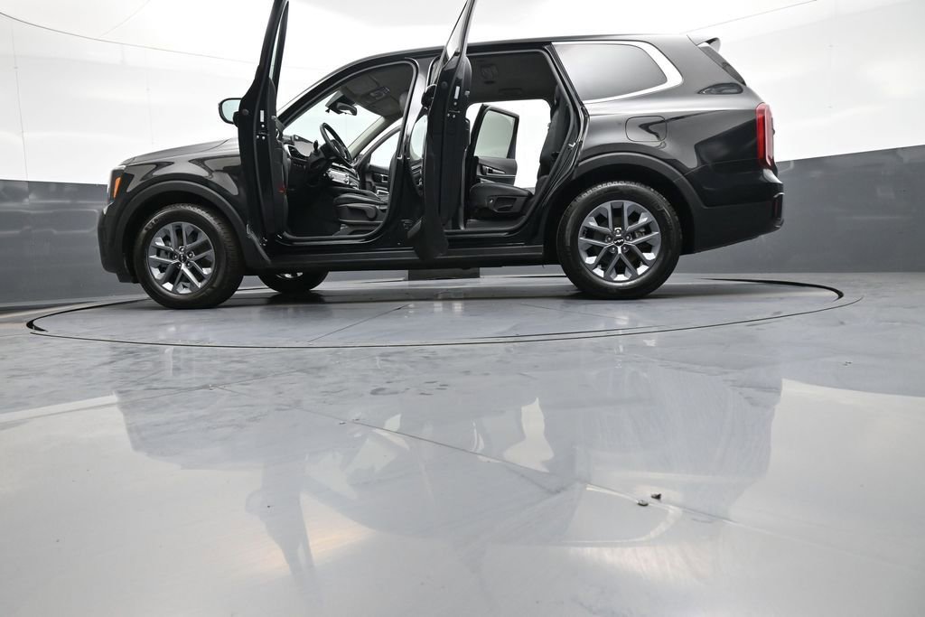 Certified 2024 Kia Telluride LX AWD/4WD image 49