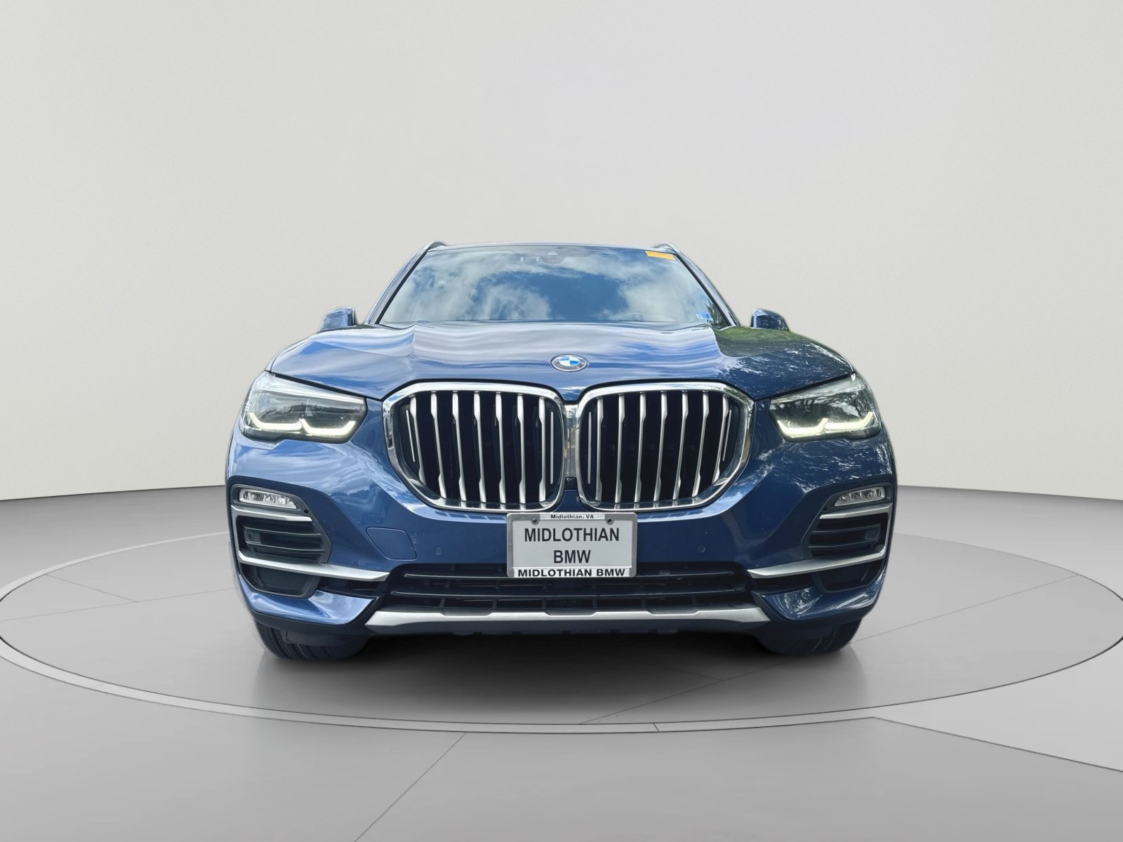 Used 2019 BMW X5 xDrive40i w/ Premium Package 2 AWD/4WD image 4