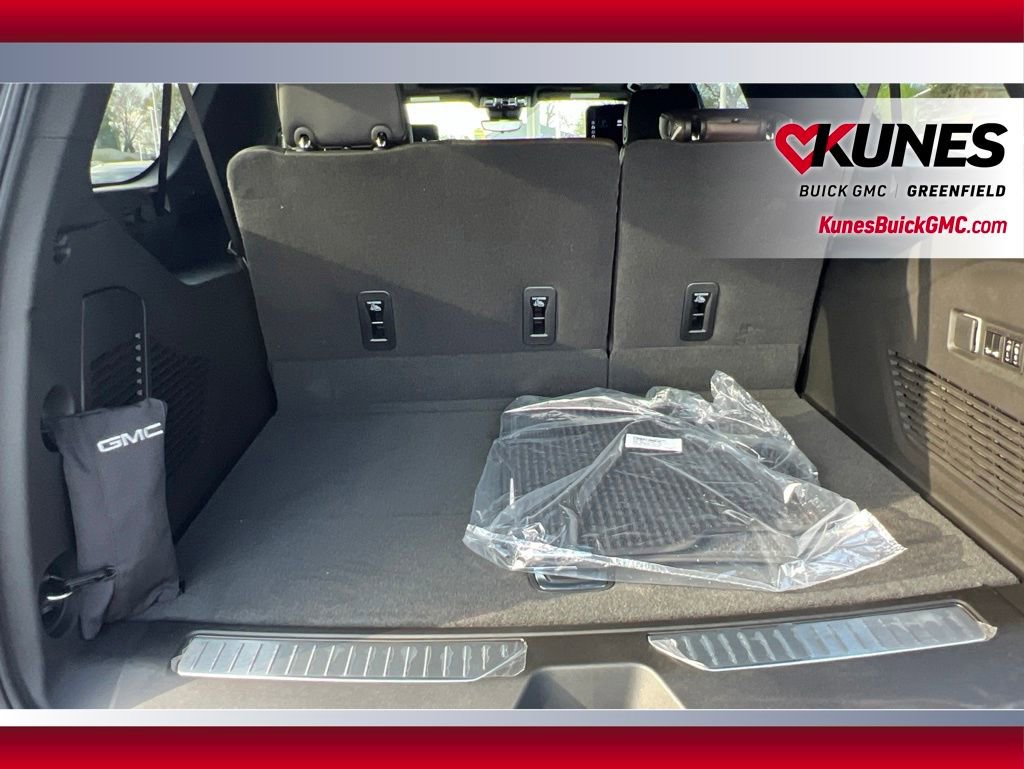 New 2026 GMC Yukon XL Denali Ultimate AWD/4WD image 36