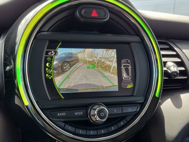 Used 2017 MINI Cooper 4-Door Hardtop FWD image 23